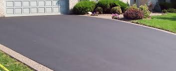 Best Recycled Asphalt Driveway Installation  in North Mankato, MN